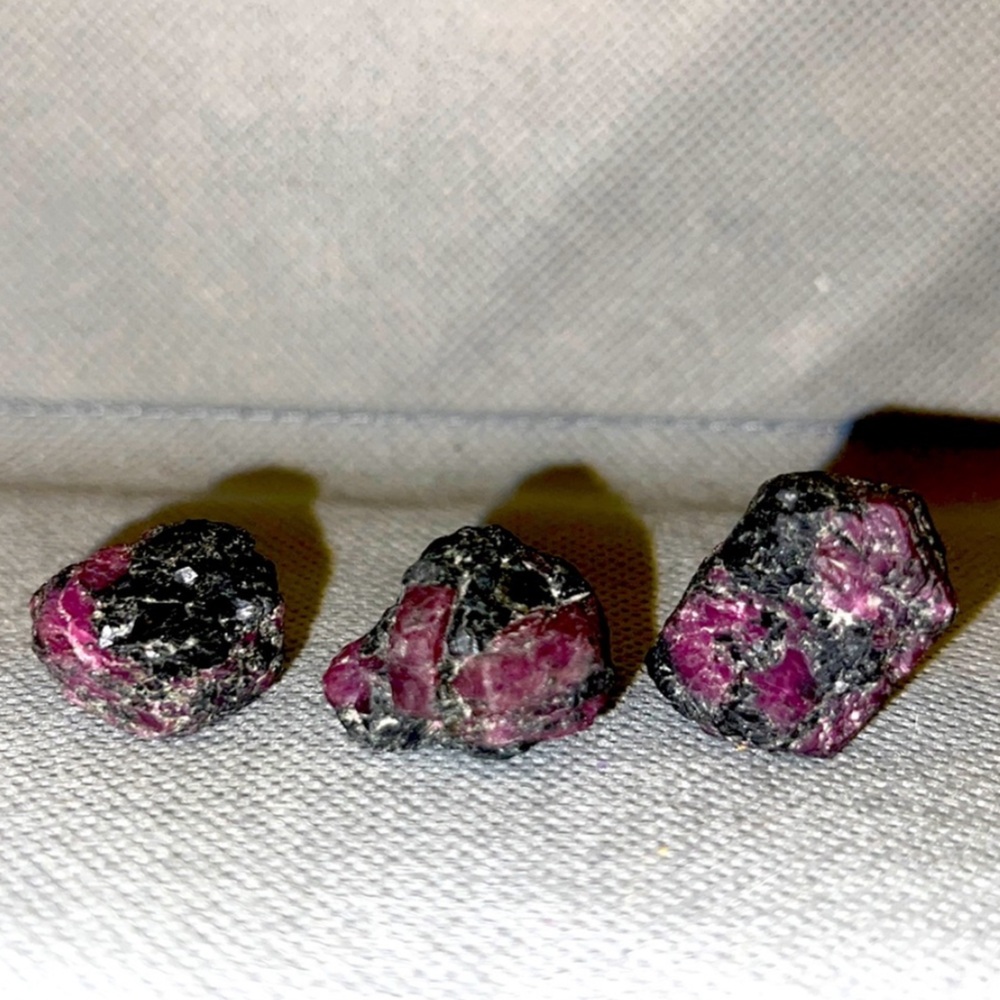 3 LEFT! Rough GEMMY Ruby Slabs & Chunks w/ Black Tourmaline - Picture 6 of 14